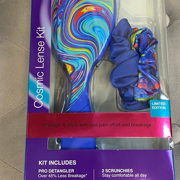 Wet Brush Pro detangler brush scrunchie kit - Picture 2 of 3